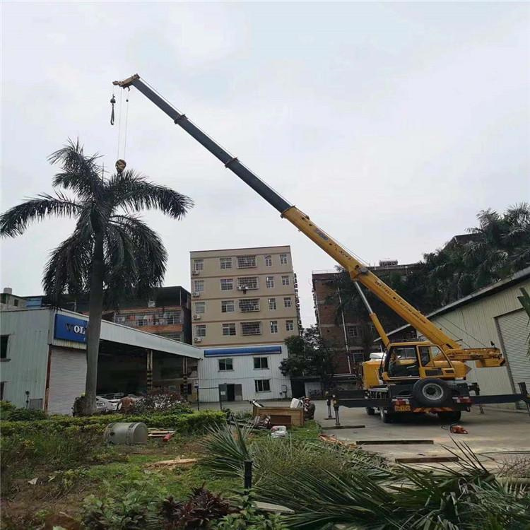 防城港12吨吊车出租一天的收费标准是什么