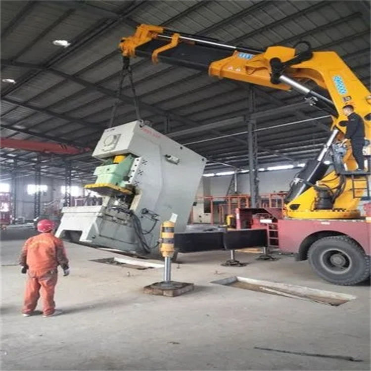 防城港80吨折臂吊车出租附近电话